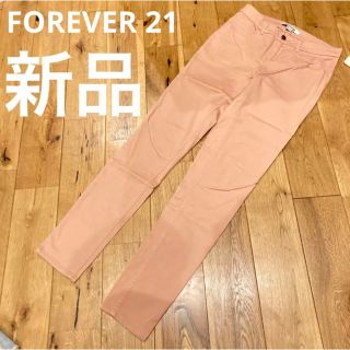 フォーエバートゥエンティーワン(FOREVER 21)の新品送料込み　フォーエバー21 チノパン　ピーチ　25(カジュアルパンツ)