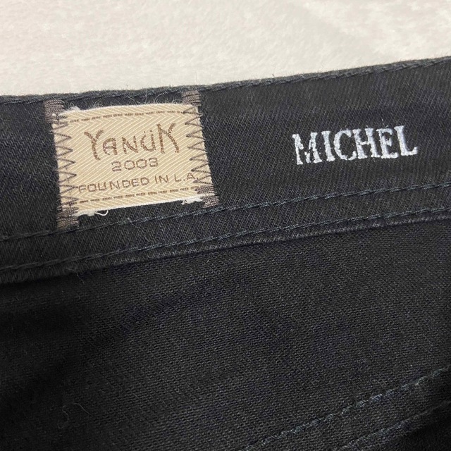 YANUK(ヤヌーク)の美品✨ヤヌーク ブラック スリムストレート デニムパンツ MICHEL ミシェル メンズのパンツ(デニム/ジーンズ)の商品写真