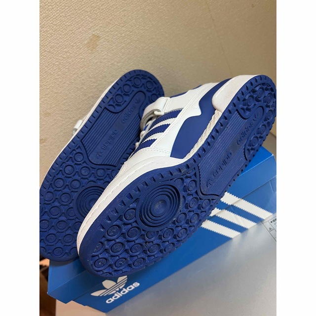 adidas(アディダス)の常田大希着用　adidas FORUM LOW 26.5 メンズの靴/シューズ(スニーカー)の商品写真