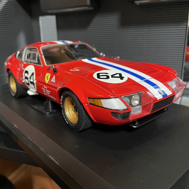 エンタメ/ホビー絶版新品 京商 1/18 フェラーリ 365 GTB/4