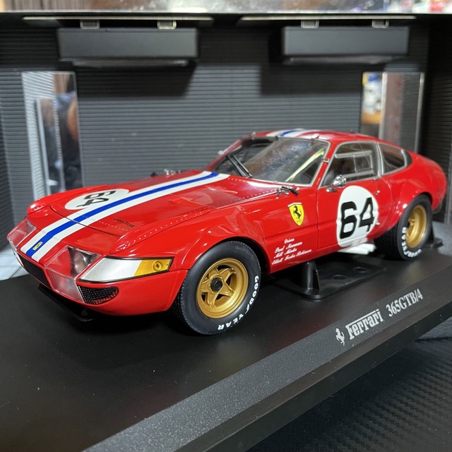 エンタメ/ホビー絶版新品 京商 1/18 フェラーリ 365 GTB/4