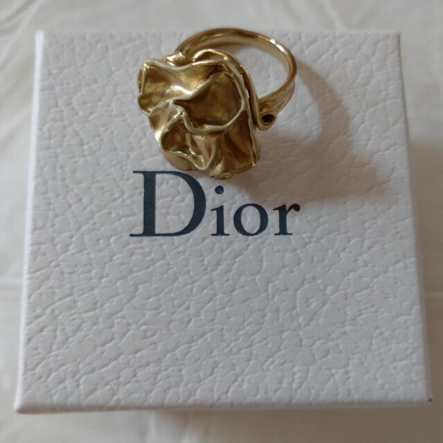 本日限定価格　美品　レア】Christian Dior　指輪　リング | フリマアプリ ラクマ