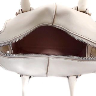 TOD'S - トッズ ハンドバッグ アイボリー レザーの通販 by ブラン