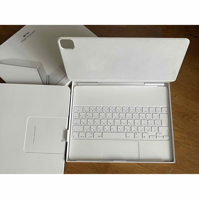 12.9インチ iPad Pro用 Magic Keyboard 第5世代 白 【良好品】 www