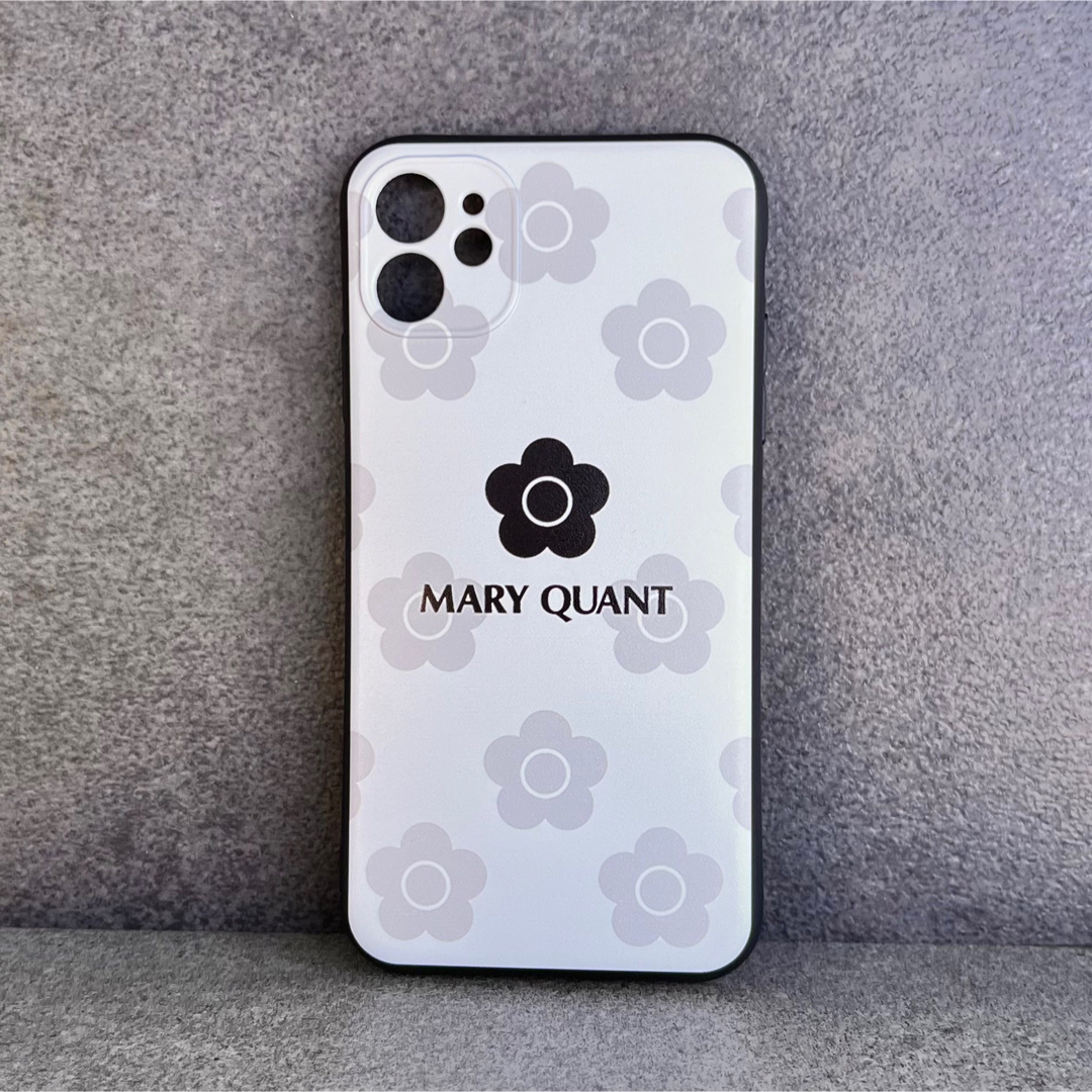 MARY QUANT(マリークワント)のiPhone11 MARYQUANT デイジー柄 モバイルケース スマホ/家電/カメラのスマホアクセサリー(iPhoneケース)の商品写真