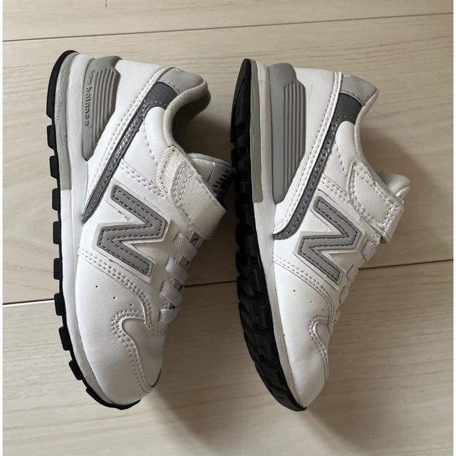 996（New Balance）(キュウキュウロク)のニューバランス　996 17㎝ キッズ/ベビー/マタニティのキッズ靴/シューズ(15cm~)(スニーカー)の商品写真