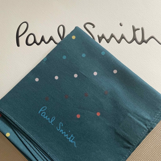 Paul Smith(ポールスミス)のPaul Smith グリーン　ハンカチ　テーラー様専用 メンズのファッション小物(ハンカチ/ポケットチーフ)の商品写真