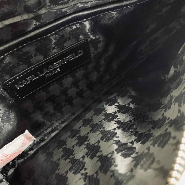 Karl Lagerfeld(カールラガーフェルド)の正規品★KARL LAGERFELD 日本未入荷大人気のレディースクラッチバッグ レディースのバッグ(クラッチバッグ)の商品写真