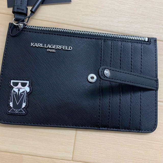 Karl Lagerfeld(カールラガーフェルド)の正規品★KARL LAGERFELD 日本未入荷大人気のカードホールダミニ財布 レディースのファッション小物(財布)の商品写真