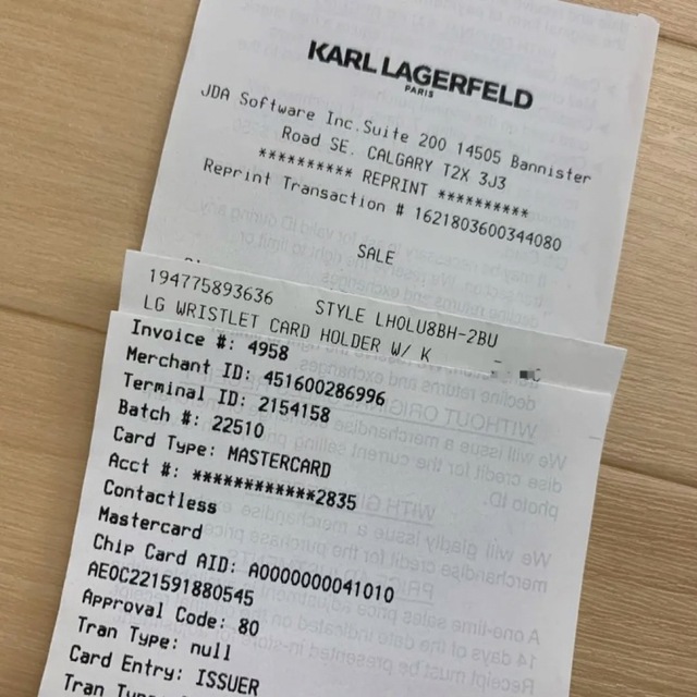 Karl Lagerfeld(カールラガーフェルド)の正規品★KARL LAGERFELD 日本未入荷大人気のカードホールダミニ財布 レディースのファッション小物(財布)の商品写真