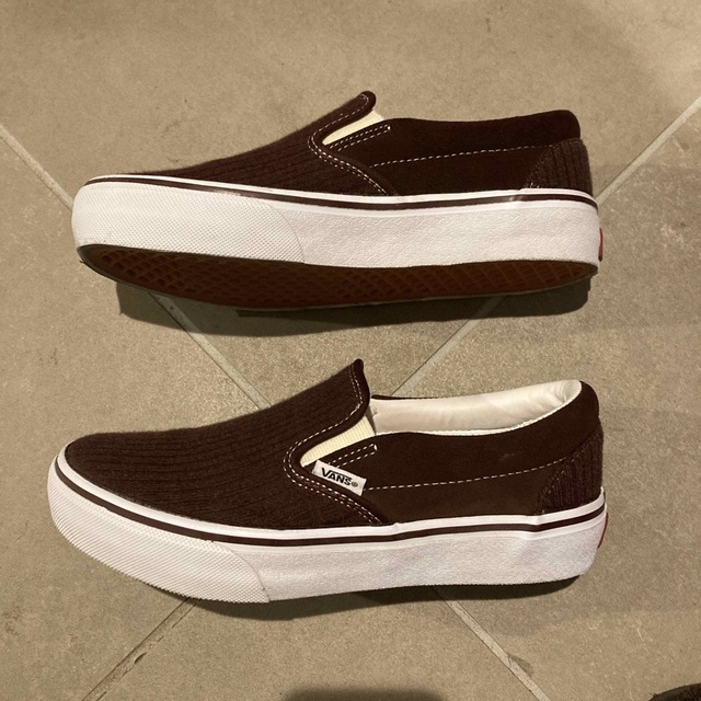 VANS(ヴァンズ)のVANS スリッポン スニーカー レディースの靴/シューズ(スニーカー)の商品写真