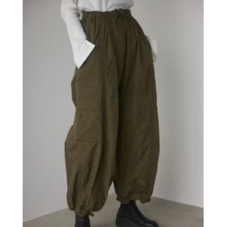 ブラックバイマウジー(BLACK by moussy)のblby military balloon pants(カジュアルパンツ)