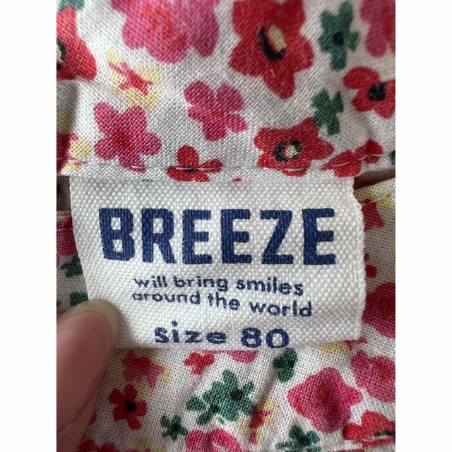 BREEZE(ブリーズ)の花柄トップス　80 キッズ/ベビー/マタニティのベビー服(~85cm)(シャツ/カットソー)の商品写真