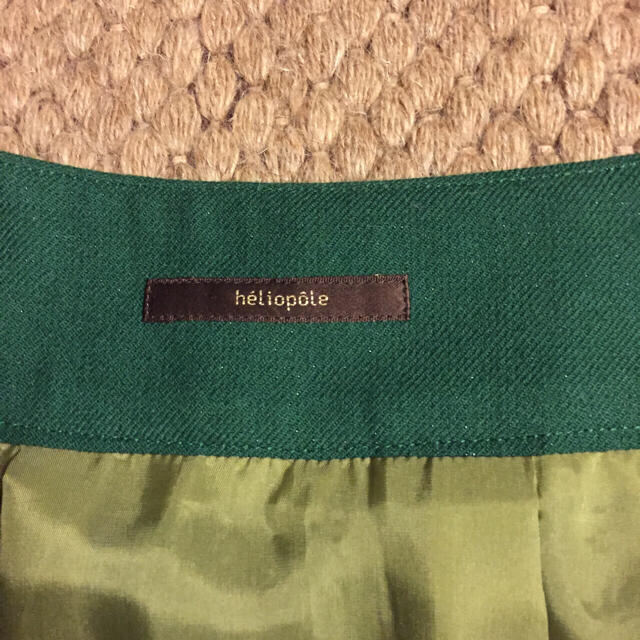 heliopole(エリオポール)のエリオポール シルバーラメ入りグリーンのスカート レディースのスカート(ひざ丈スカート)の商品写真