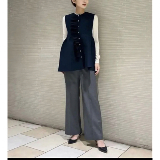 新品タグ付!ユナイテッドアローズ Pフリルニットベスト ジレ ネイビー