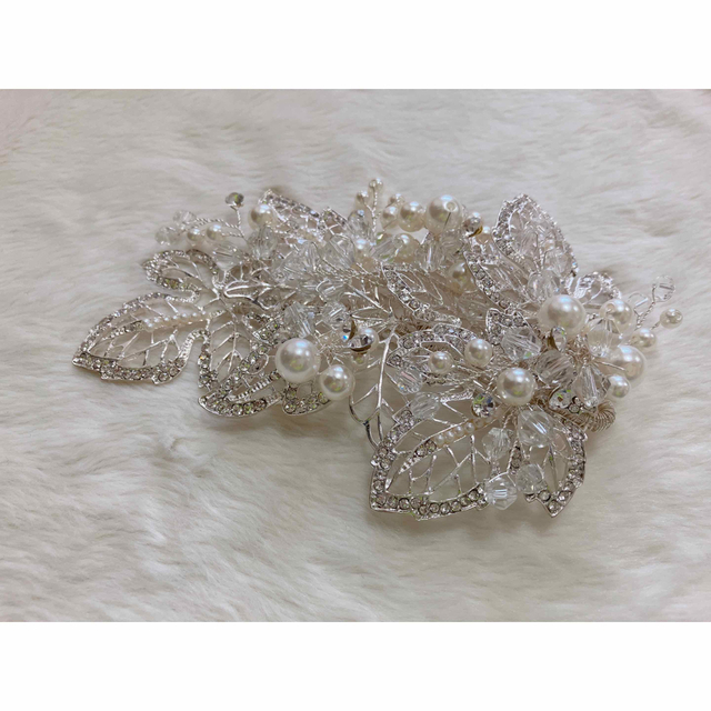 【美品】ヘッドドレス　ヘアピン　ブライダル　アクセサリー　パーティ　パール ハンドメイドのウェディング(ヘッドドレス/ドレス)の商品写真