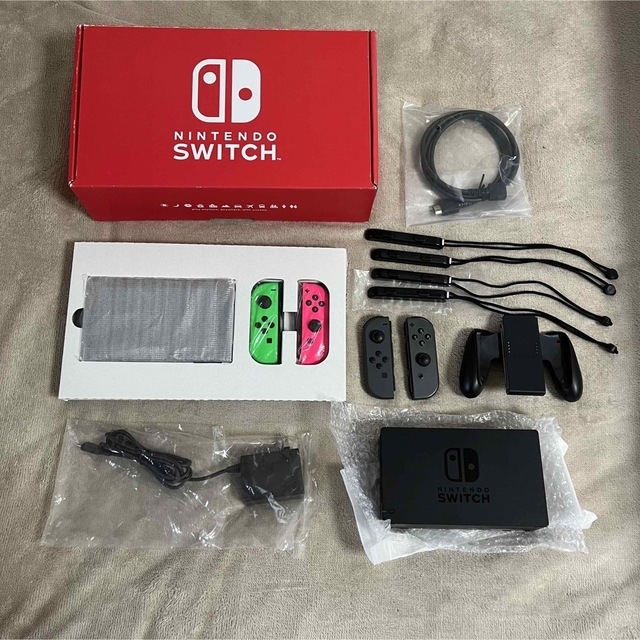 ニンテンドースイッチ　本体　コントローラ4つ　※説明欄必読