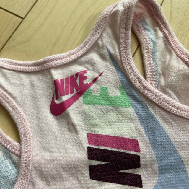 NIKE(ナイキ)のNIKE タンクトップ キッズ/ベビー/マタニティのキッズ服女の子用(90cm~)(Tシャツ/カットソー)の商品写真