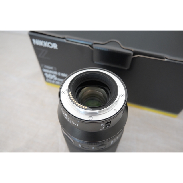 NIKKOR Z MC 105mm f/2.8 VR S  Nikon Z