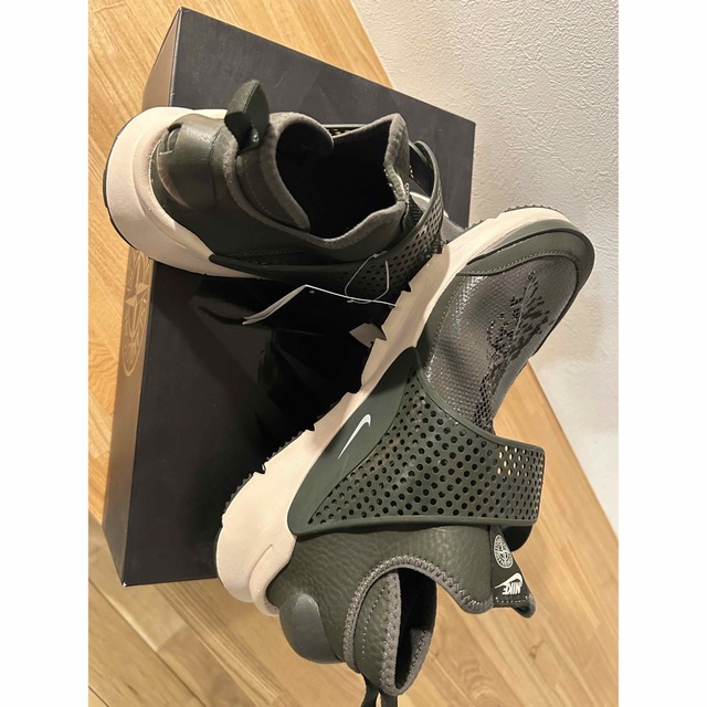 STONE ISLAND - NIKE SOCK DART MID / SI STONE ISLANDの通販 by たけ ...