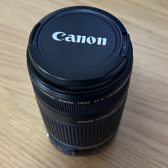 Canon(キヤノン)のCanon 標準ズームレンズ  EF-S55-250mm  スマホ/家電/カメラのカメラ(レンズ(ズーム))の商品写真