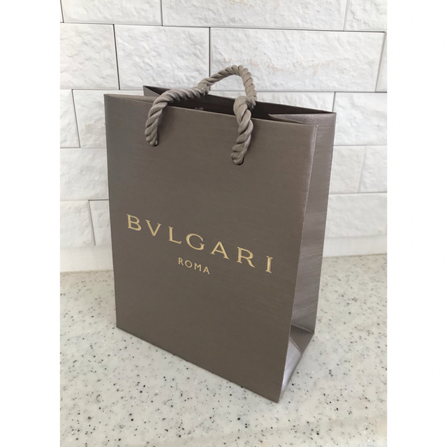 BVLGARI(ブルガリ)のBVLGARI ブルガリ携帯用時計ケースとショップ袋、レインカバー、明細書ホルダ メンズの時計(その他)の商品写真