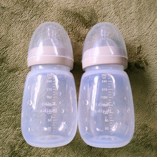 スリーコインズ(3COINS)の哺乳瓶 スリーコインズ プラスチック 2本セット(哺乳ビン)