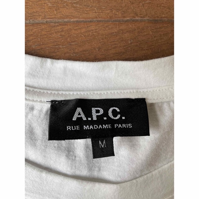 A.P.C(アーペーセー)のA.P.C. ロゴTシャツ レディースのトップス(Tシャツ(半袖/袖なし))の商品写真