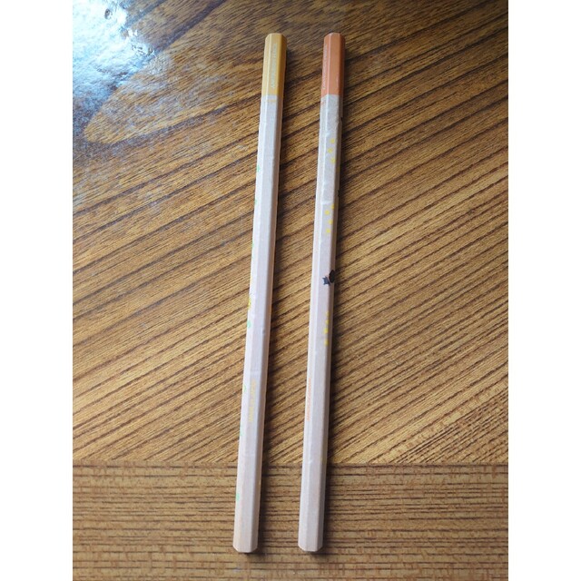 三菱鉛筆(ミツビシエンピツ)の鉛筆9本セット 2B.HB MITSUBISHI アナ雪エルサ エンタメ/ホビーのアート用品(鉛筆)の商品写真