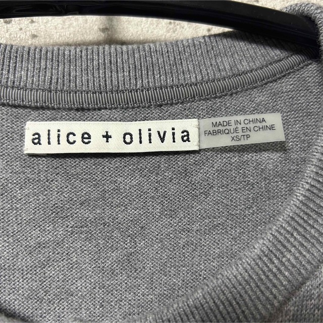 Alice+Olivia(アリスアンドオリビア)のalice +olivia カーディガン XS レディースのトップス(カーディガン)の商品写真