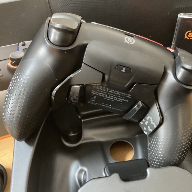 スカフコントローラー SCUF REFLEX FPS PS5対応 エンタメ/ホビーのゲームソフト/ゲーム機本体(家庭用ゲーム機本体)の商品写真