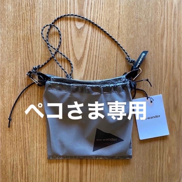 and wander/アンドワンダー サコッシュ