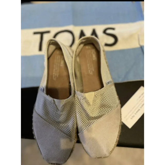 TOMS(トムズ)のTOMS トムス　メッシュ&スエード スリッポン 22.5㎝ レディースの靴/シューズ(スリッポン/モカシン)の商品写真