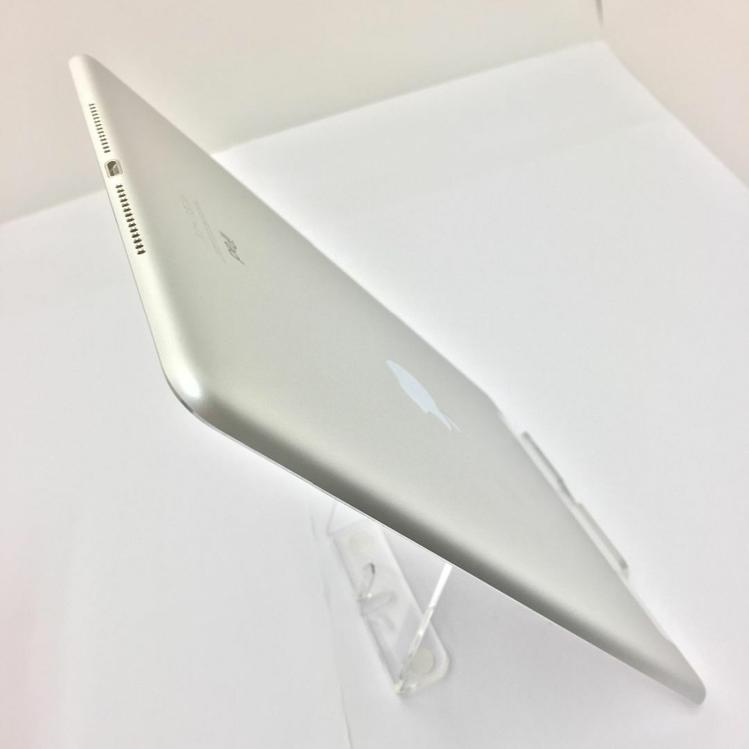 iPad(アイパッド)の【B】iPad Air 2/32GB/352071077681083 スマホ/家電/カメラのPC/タブレット(タブレット)の商品写真