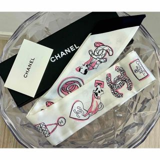 CHANEL - 【シャネル】ヘアバンド（スカーフ）の通販 by Pinky ...