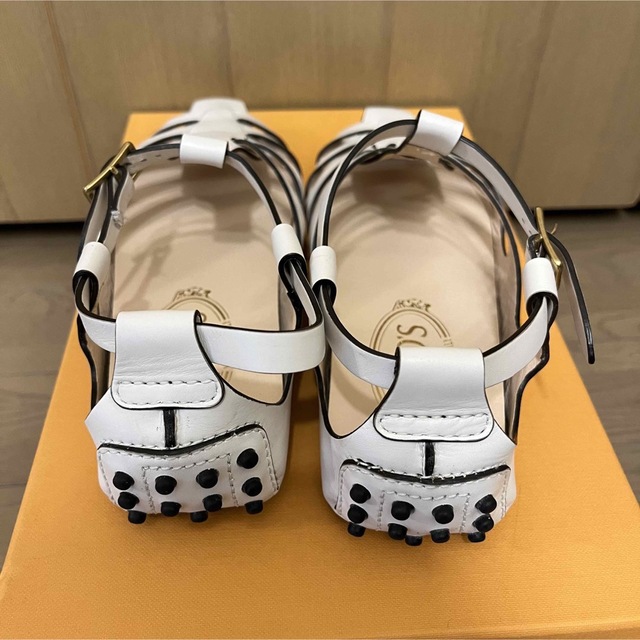 TOD'S - 新品TOD'S(トッズ)グルカサンダル 36 ホワイト白の通販 by