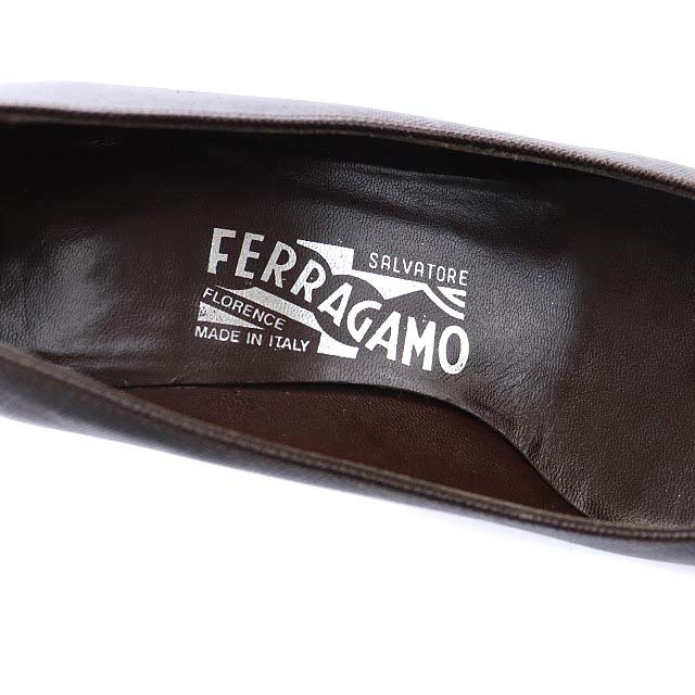 Salvatore Ferragamo(サルヴァトーレフェラガモ)のサルヴァトーレフェラガモ パンプス ガンチーニ スクエアトゥ 22.0cm 茶 レディースの靴/シューズ(ハイヒール/パンプス)の商品写真