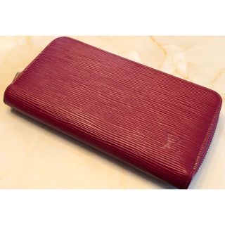 ルイヴィトン(LOUIS VUITTON)の【美品】ルイヴィトン M61858 エピ ジッピーウォレット 長財布 レッド(財布)