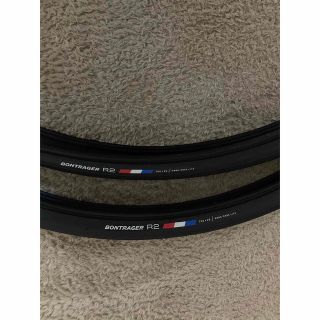 Bontrager R2 Hard-Case Lite  Tire 28c 2本(パーツ)