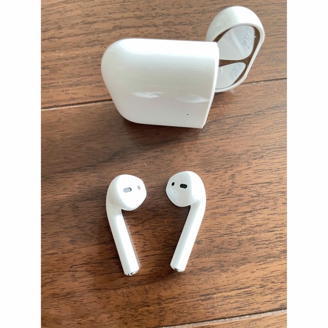 AirPods 第２世代　ワイヤレス充電タイプAirPods