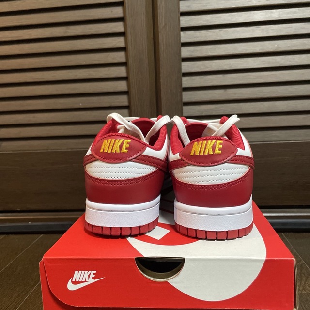 NIKE(ナイキ)のNIKE DUNK LOW RETORO GYM RED 26.5 メンズの靴/シューズ(スニーカー)の商品写真