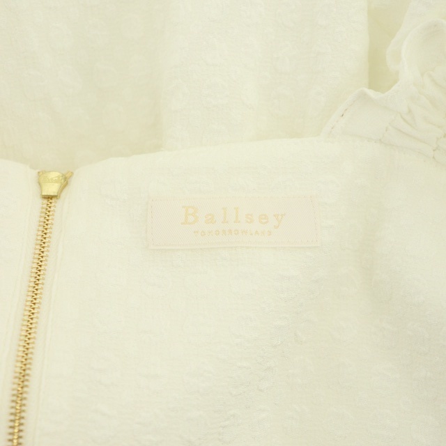 Ballsey(ボールジィ)のボールジー トゥモローランド 22SS パフスリーブブラウス 七分袖 36 レディースのトップス(その他)の商品写真