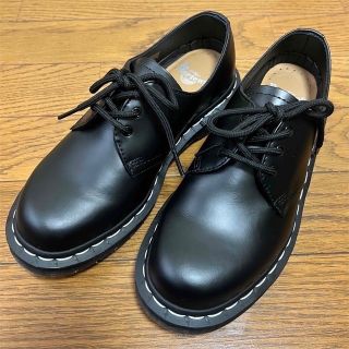 正規品】 【レア】Dr.Martens 3ホール UK4(23)ローファー ホワイト 白