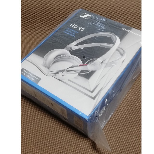 SENNHEISER(ゼンハイザー)の【未開封】SENNHEISER  HD 25 WHITE スマホ/家電/カメラのオーディオ機器(ヘッドフォン/イヤフォン)の商品写真