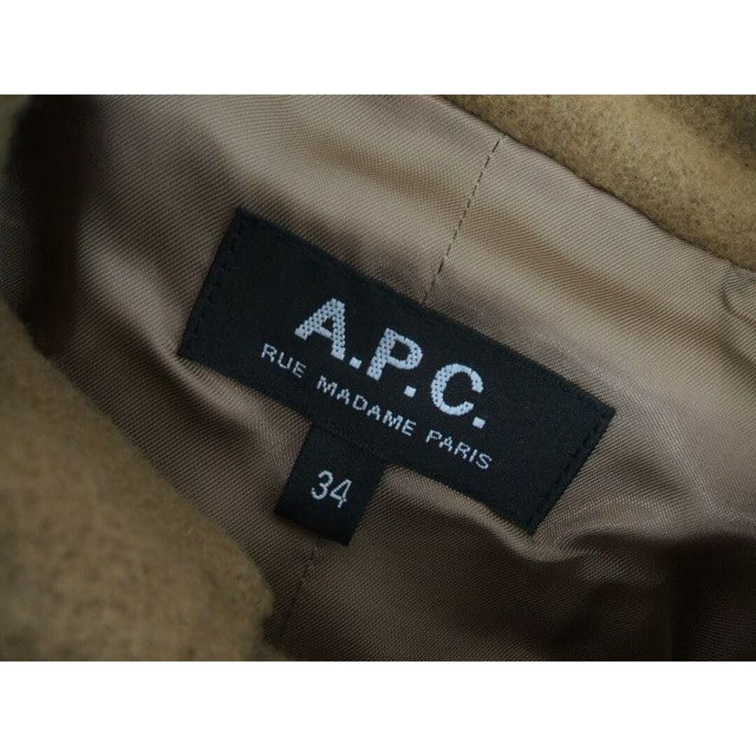 A.P.C(アーペーセー)のA.P.C. コート アーペーセー レディースのジャケット/アウター(その他)の商品写真