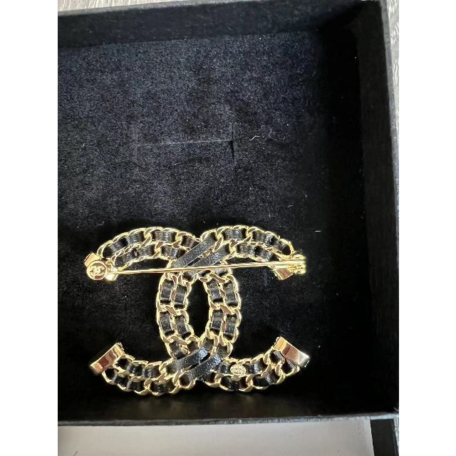 CHANEL - 【超美品】CHANEL ブローチ CCマーク パール シャネルの通販