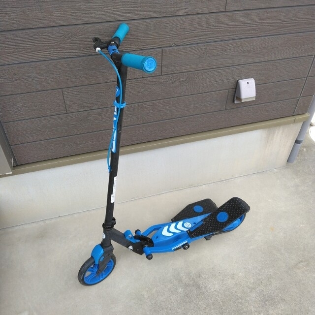 キックスクーター siro様専用 ネオンYフライヤーペダル式キックボード | フリマアプリ ラクマ