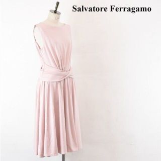 サルヴァトーレフェラガモ(Salvatore Ferragamo)のSL AC0036 下げ札付き イタリア製 Salvatore(ロングワンピース/マキシワンピース)