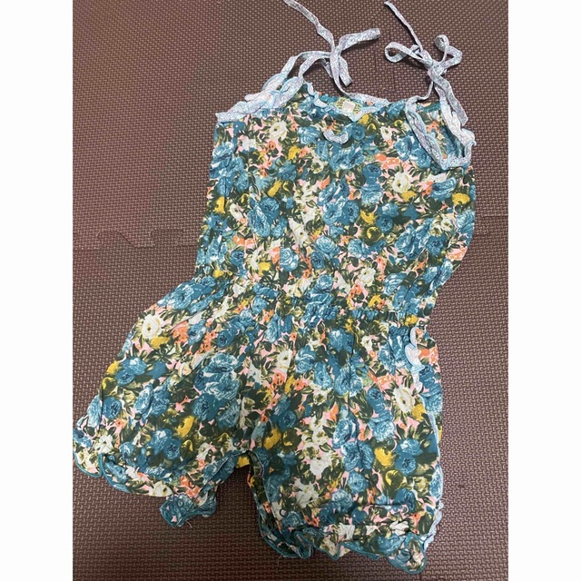 fafa(フェフェ)のfafa フェフェ　90 花柄　サロペット　グリーン キッズ/ベビー/マタニティのキッズ服女の子用(90cm~)(ワンピース)の商品写真