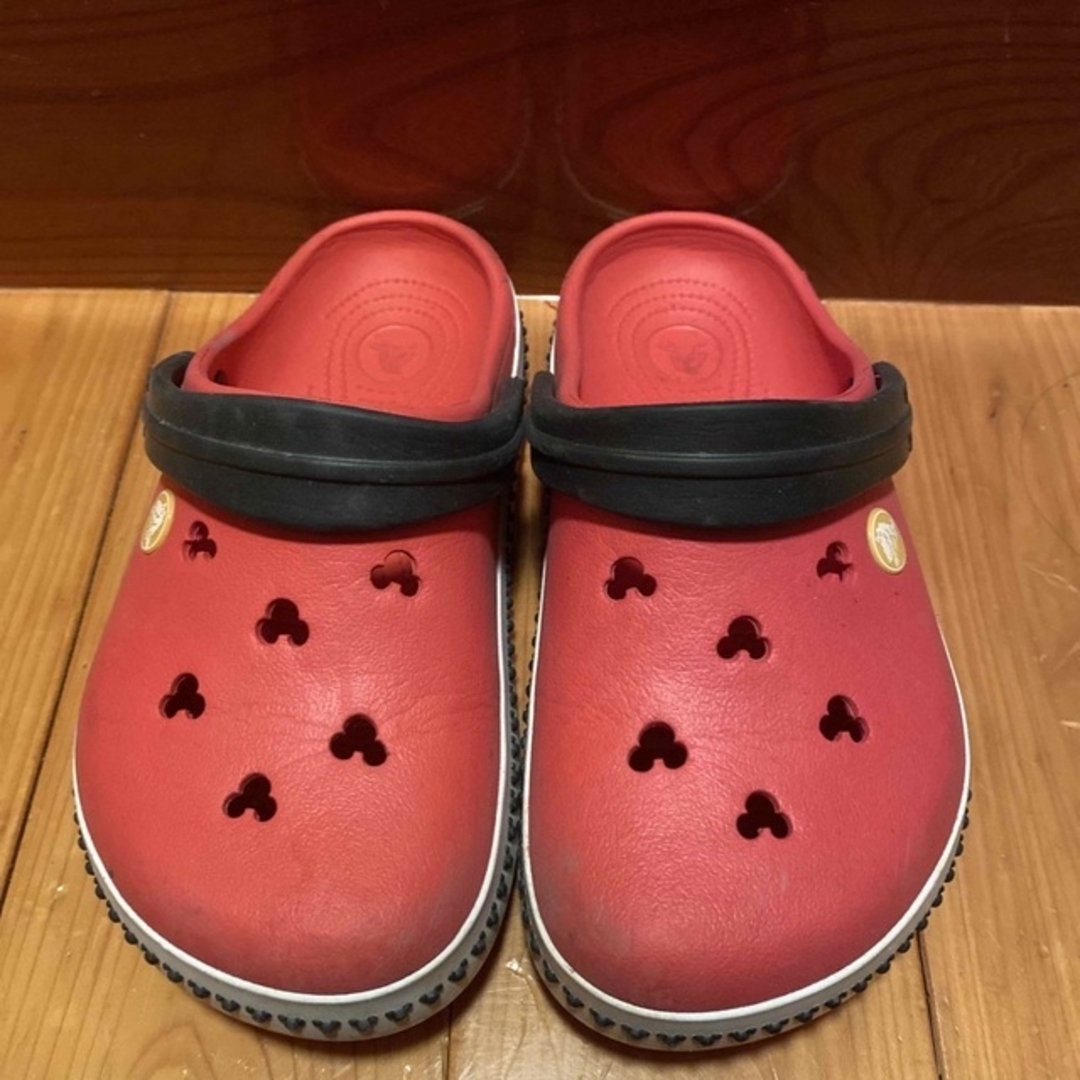 crocs(クロックス)のクロックスサンダル ディズニーミッキー J3(21cm) キッズ/ベビー/マタニティのキッズ靴/シューズ(15cm~)(サンダル)の商品写真